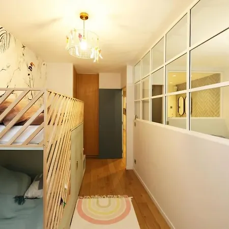 Apartment Experience Parisienne En Plein Coeur Du Marais