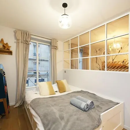 Apartment Experience Parisienne En Plein Coeur Du Marais Paris
